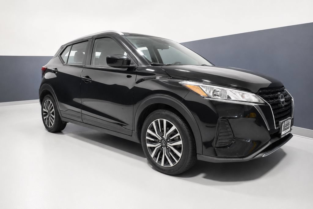 Used 2022 Nissan Kicks SV FWD image 7