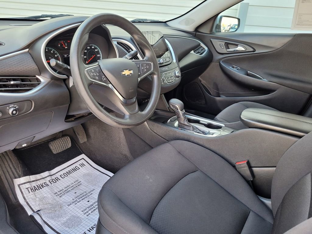 Used 2024 Chevrolet Malibu LT FWD image 10