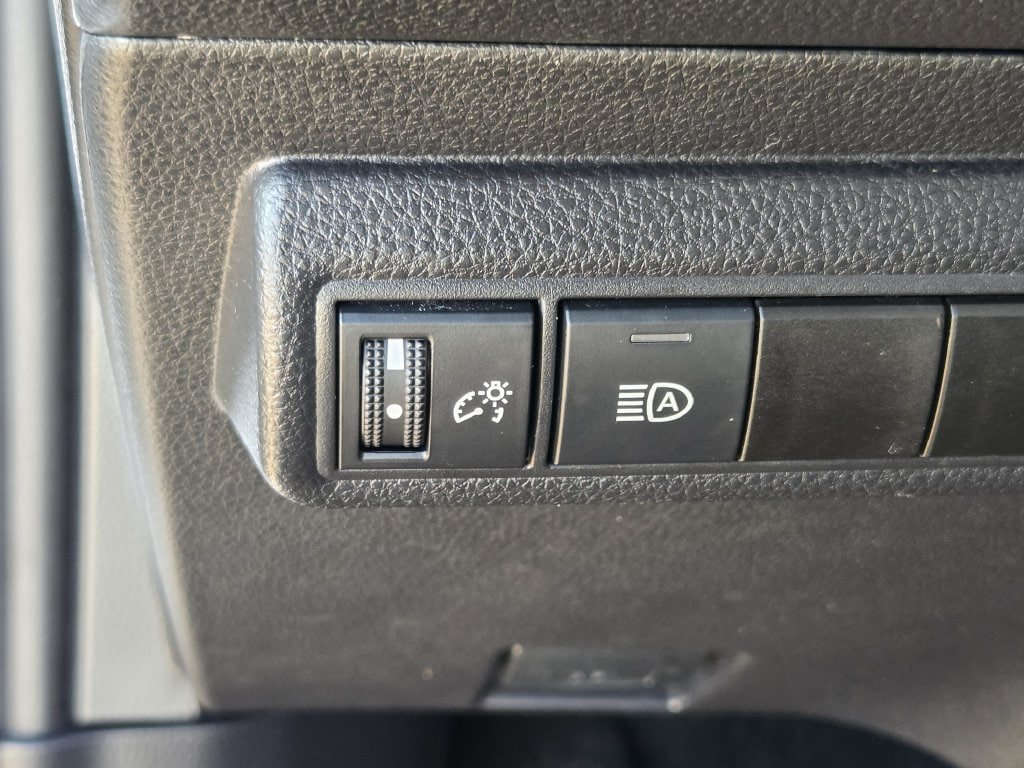 Used 2025 Toyota Corolla LE FWD image 23