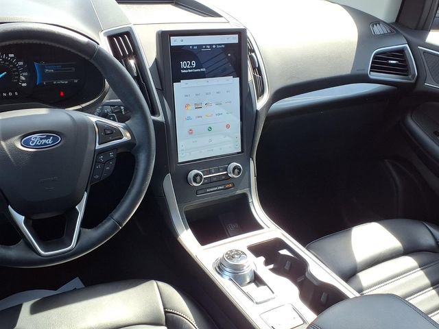 Used 2023 Ford Edge SEL w/ Convenience Package image 7