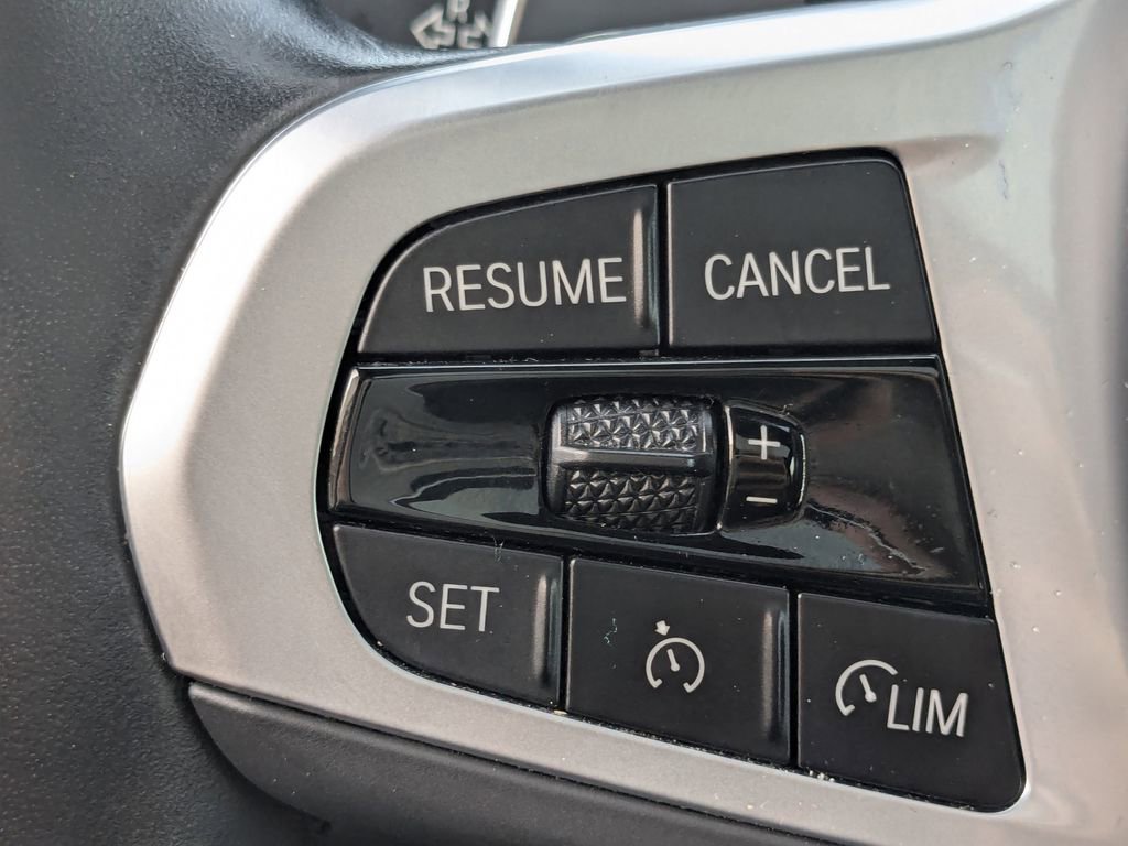 Used 2022 BMW X5 xDrive40i w/ M Sport Package image 13