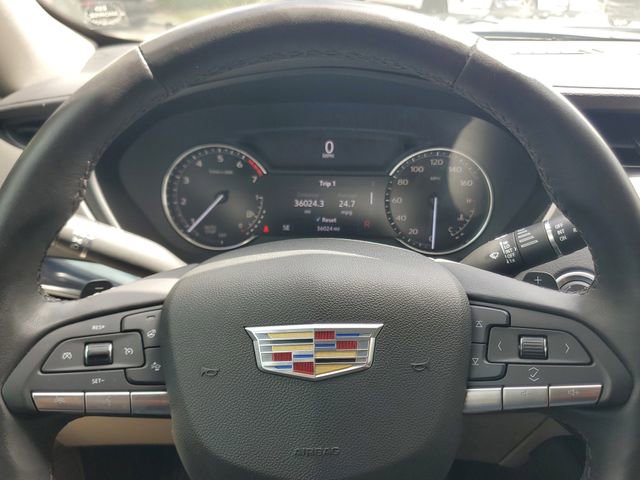 Certified 2023 Cadillac XT4 Luxury w/ Cold Weather Package image 20