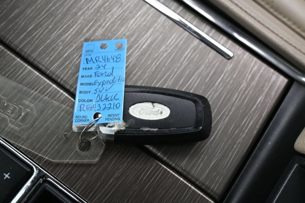 Used 2024 Ford Expedition Limited RWD image 32