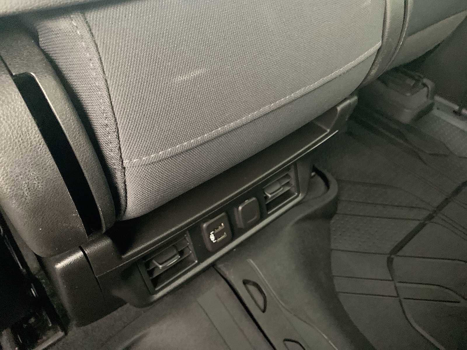 Certified 2019 Chevrolet Silverado 1500 LT w/ All-Star Edition image 20