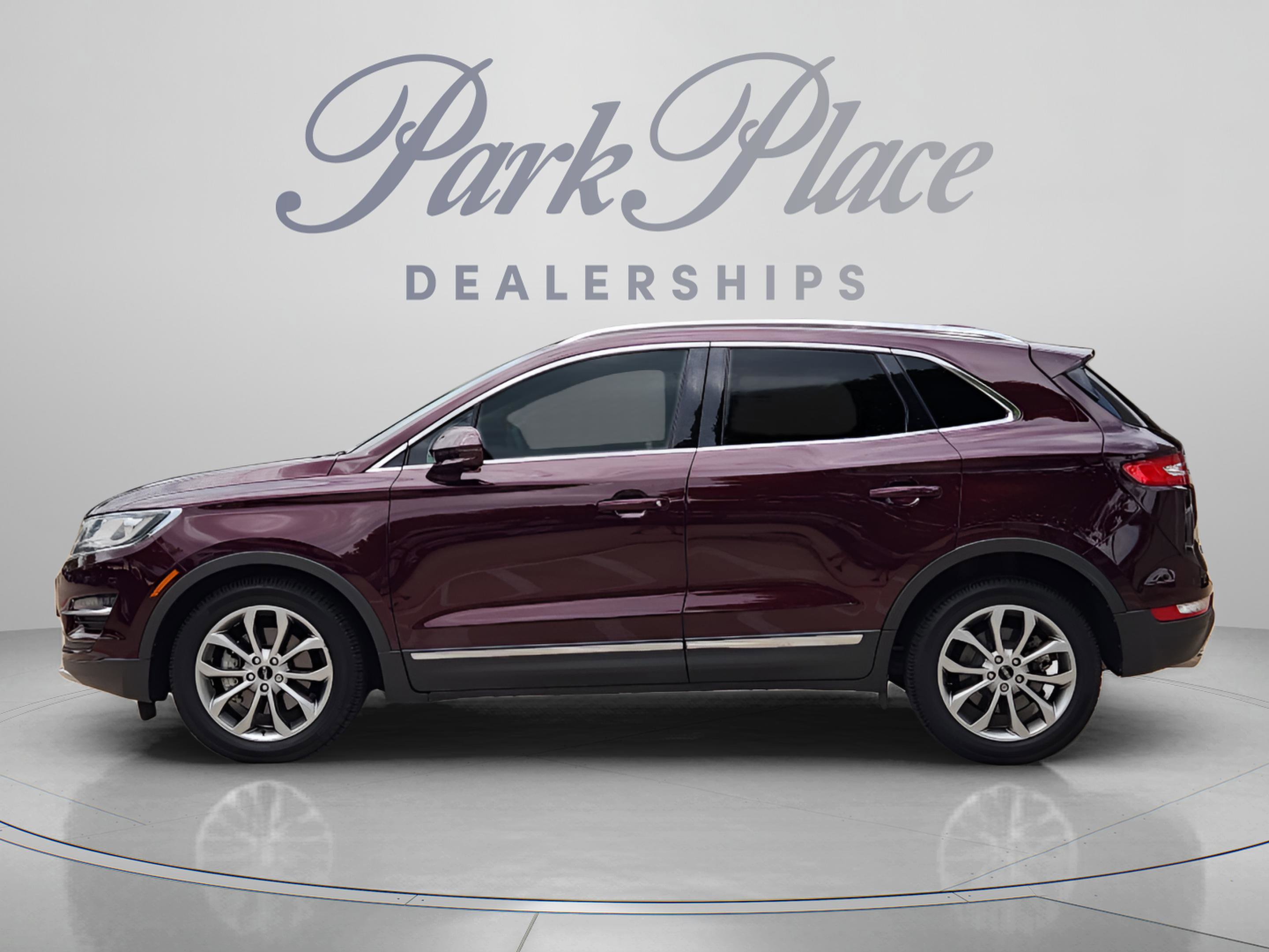 Used 2018 Lincoln MKC Select w/ Select Plus Package FWD image 2