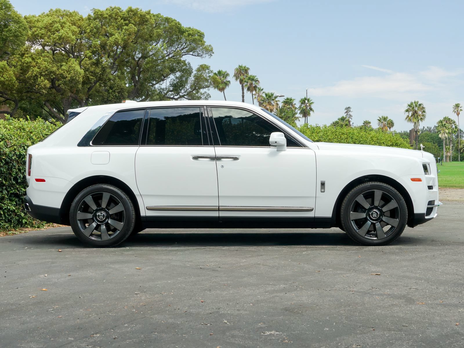 Certified 2024 Rolls-Royce Cullinan AWD/4WD image 8