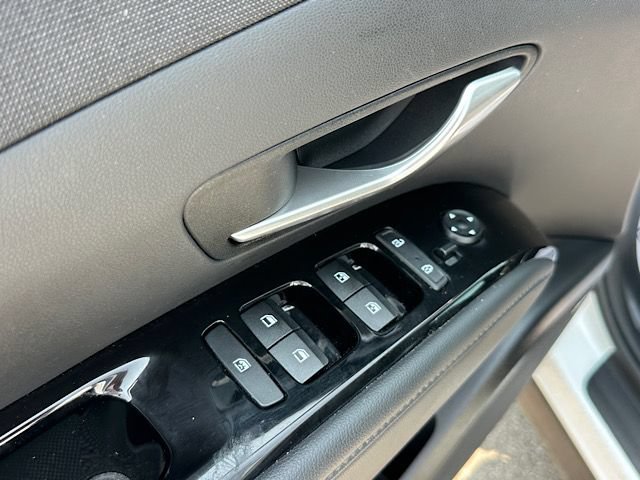 Used 2022 Hyundai Tucson Limited AWD/4WD image 19