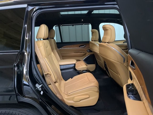 Used 2021 Jeep Grand Cherokee L Summit image 22