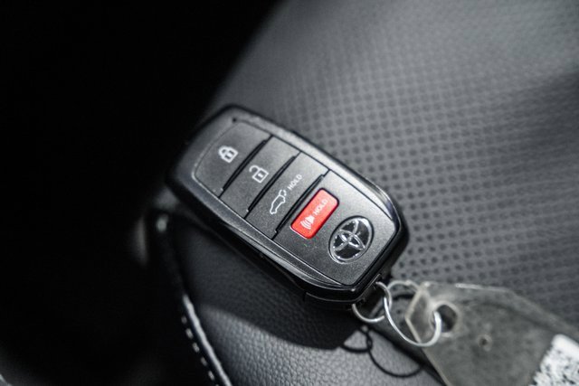 New 2026 Toyota Highlander Platinum image 45