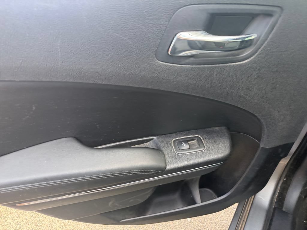 Used 2012 Dodge Charger SE w/ Connectivity Group RWD image 31