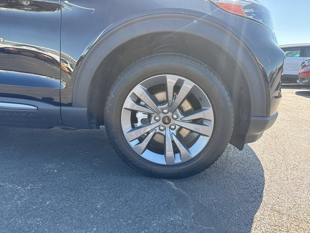 Certified 2023 Ford Explorer XLT w/ Equipment Group 202A AWD/4WD image 48
