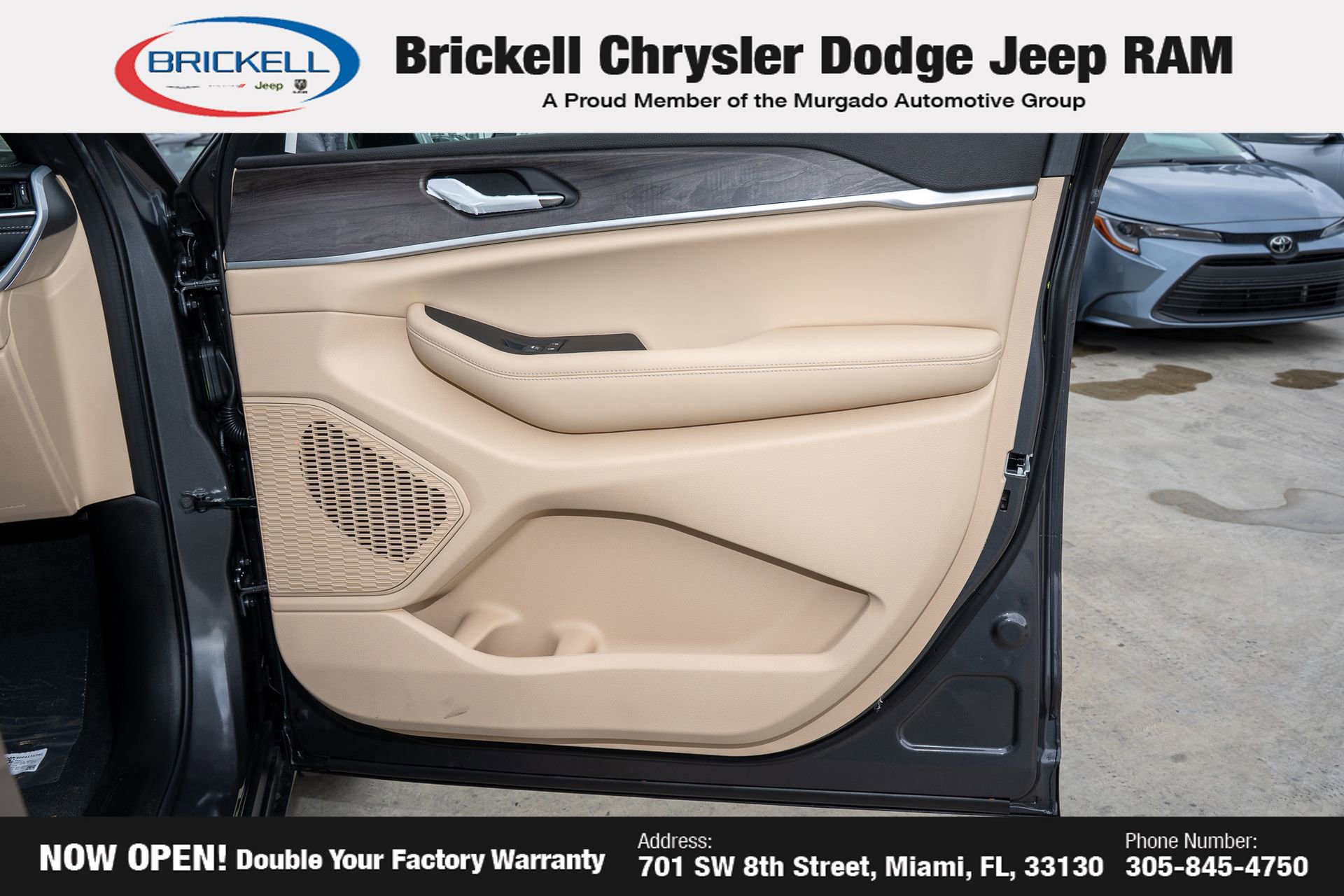 New 2025 Jeep Grand Cherokee Limited w/ Luxury Tech Group II image 13