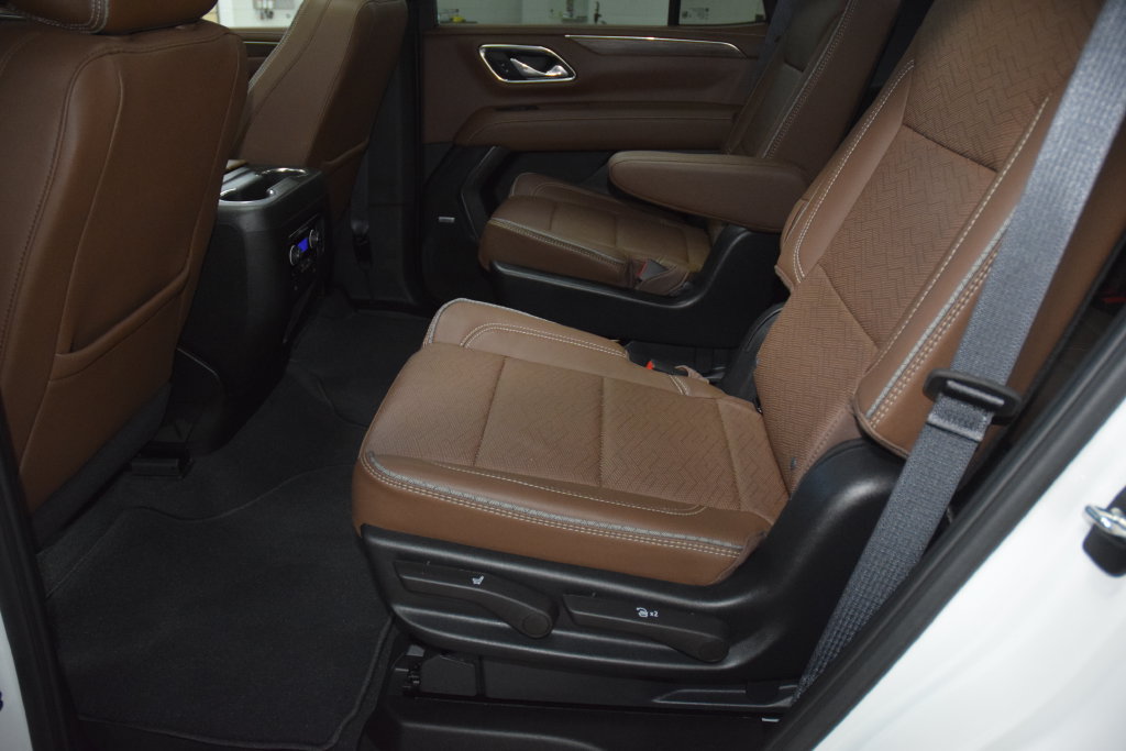 Used 2023 Chevrolet Tahoe High Country AWD/4WD image 42