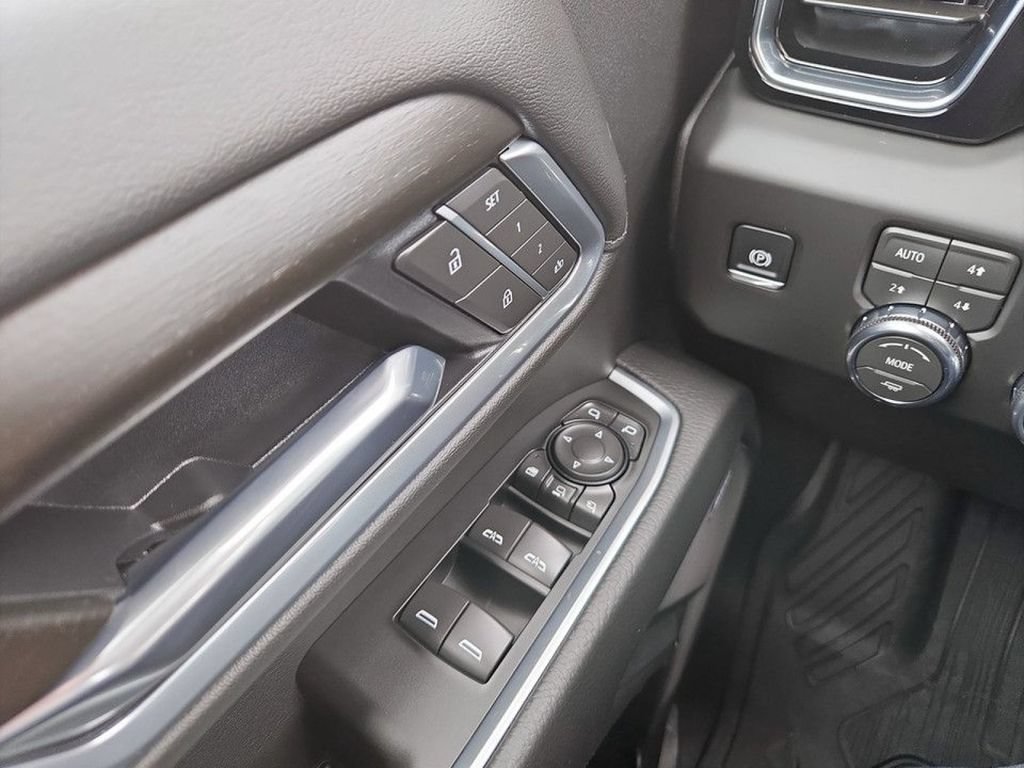 New 2026 GMC Sierra 3500 Denali w/ Technology Package AWD/4WD image 21