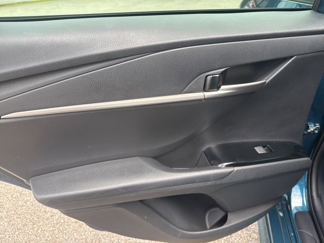 Used 2025 Toyota Camry SE FWD image 22