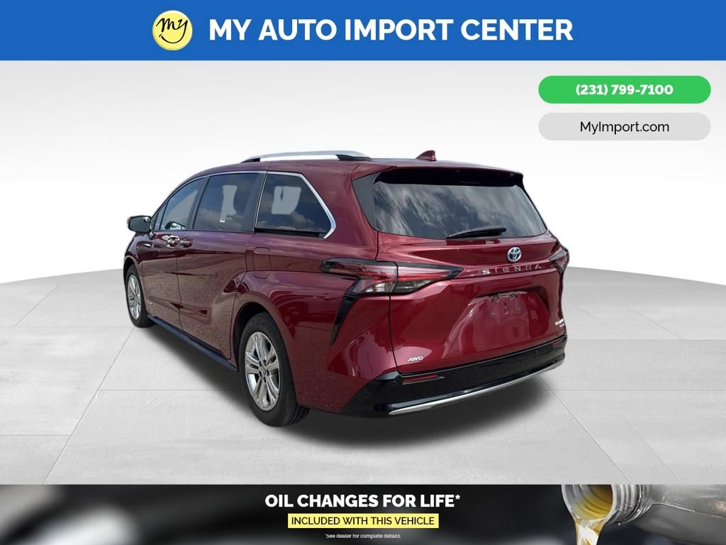 Used 2021 Toyota Sienna Platinum AWD/4WD image 5
