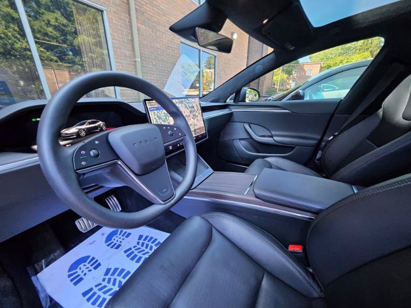 Used 2024 Tesla Model S AWD/4WD image 39