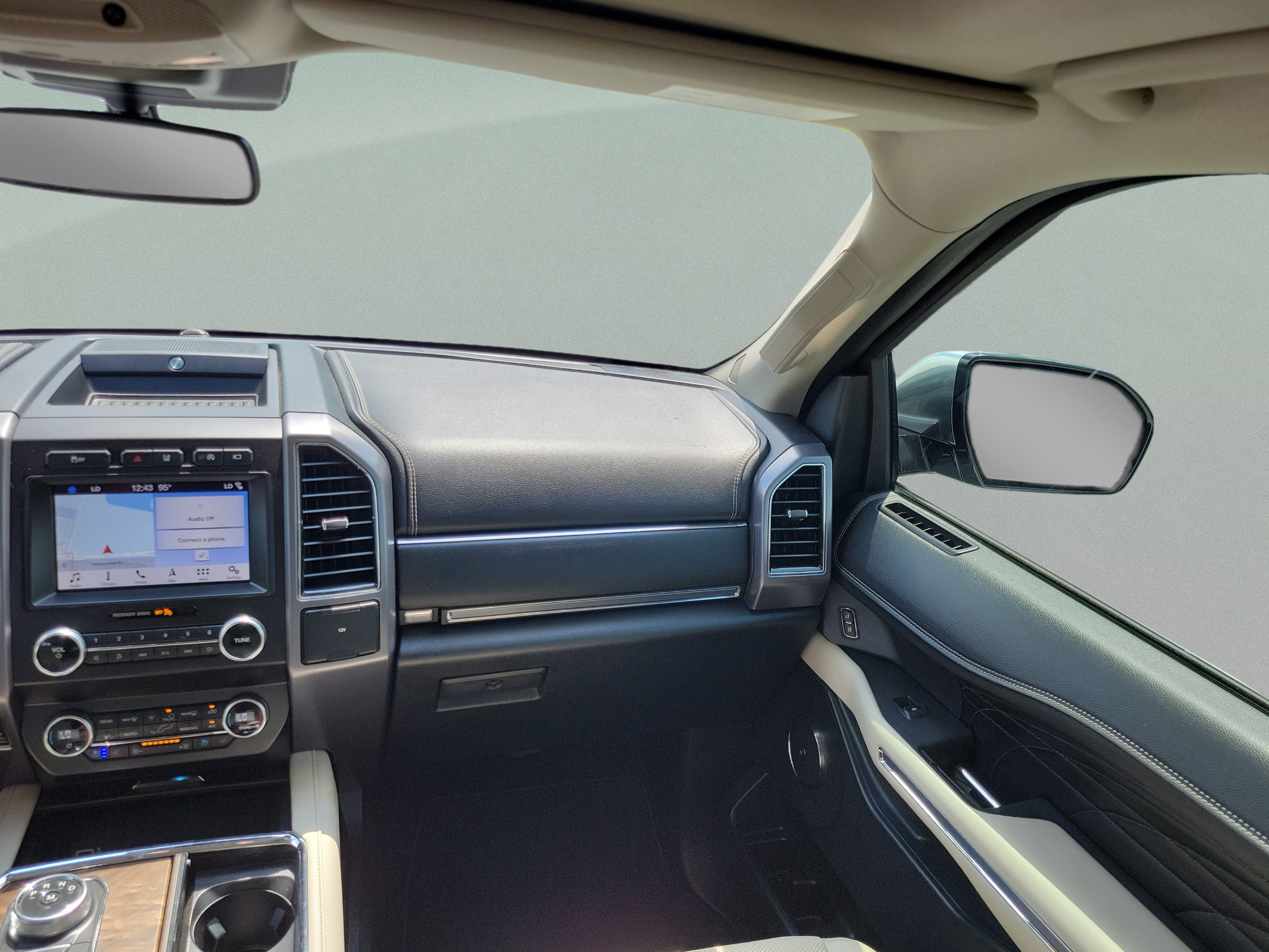 Used 2019 Ford Expedition Platinum RWD image 7