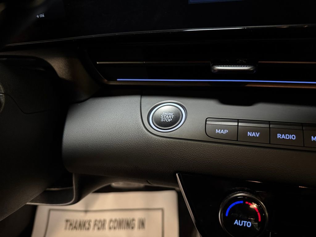 Used 2025 Hyundai Elantra N image 29