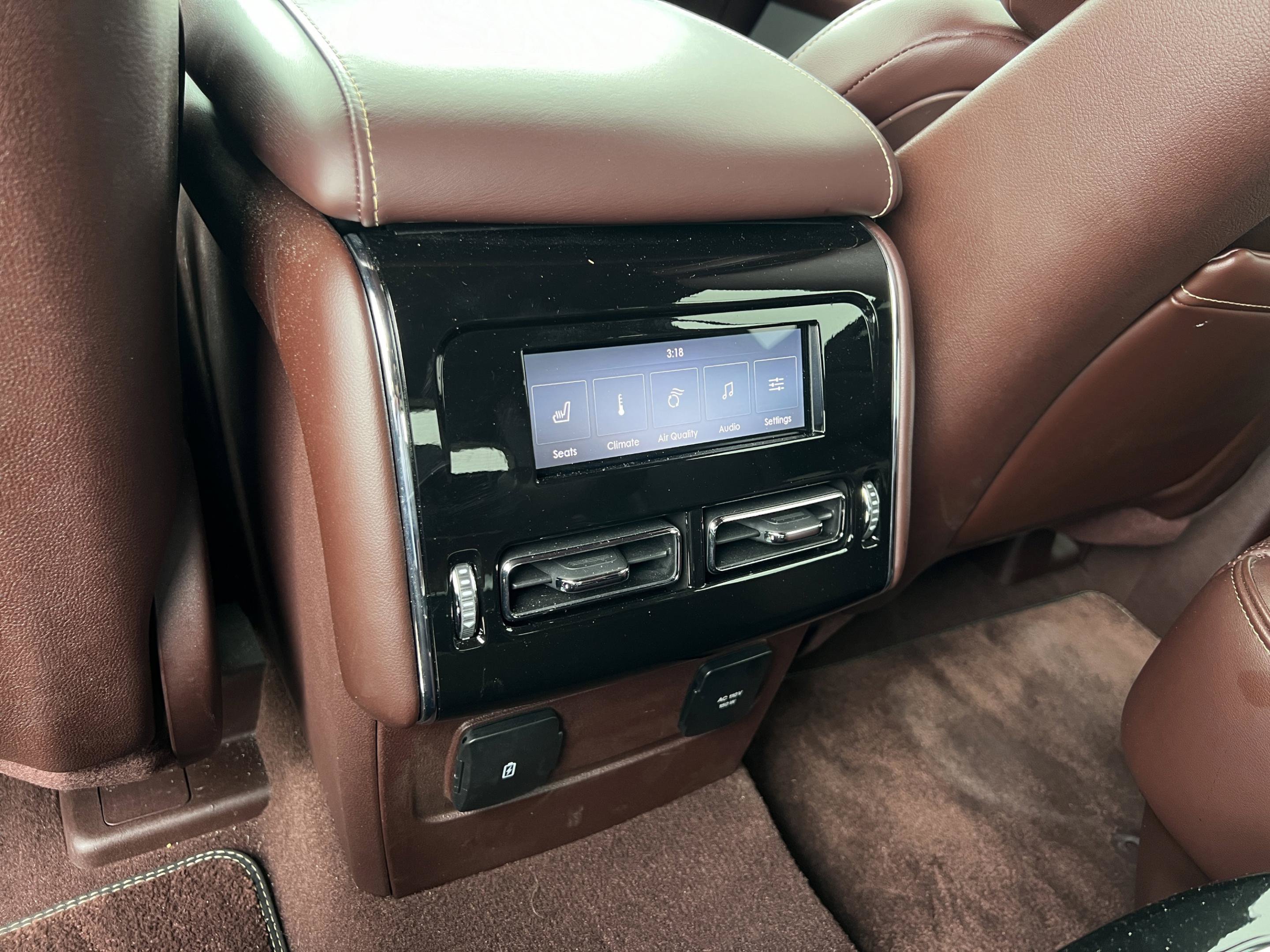 Certified 2024 Lincoln Aviator Black Label w/ Class IV Trailer Tow Package AWD/4WD image 25
