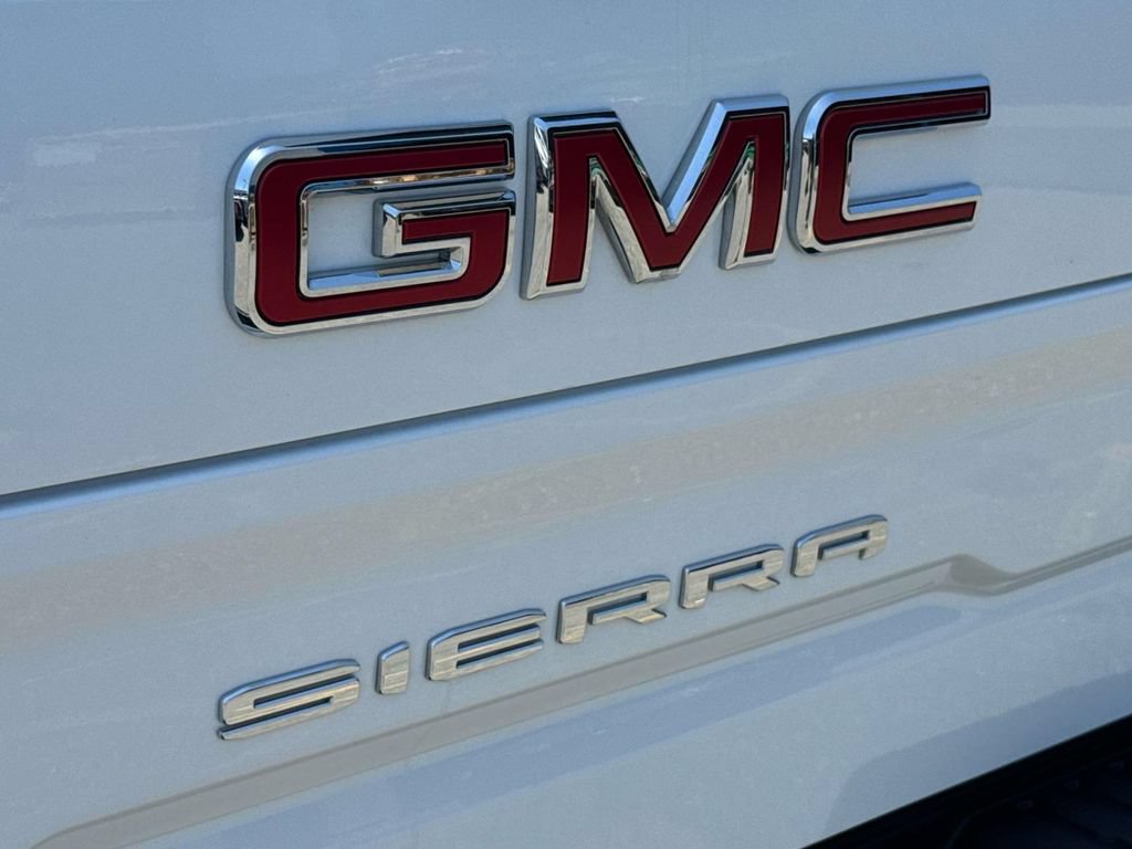 Used 2025 GMC Sierra 1500 SLT AWD/4WD image 8