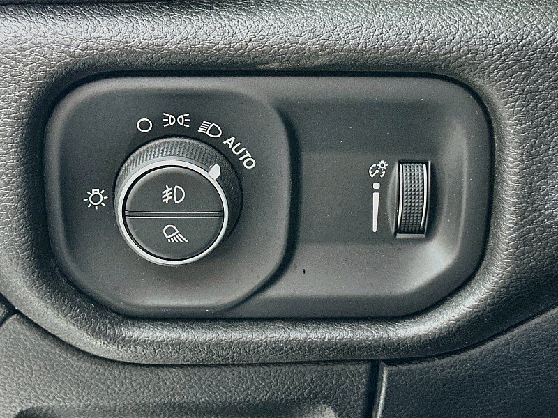 Used 2020 RAM 1500 Big Horn AWD/4WD image 10