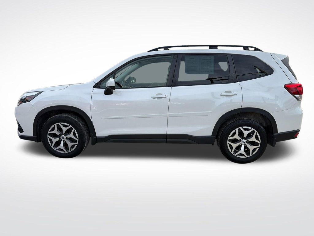 Certified 2023 Subaru Forester Premium AWD/4WD image 9