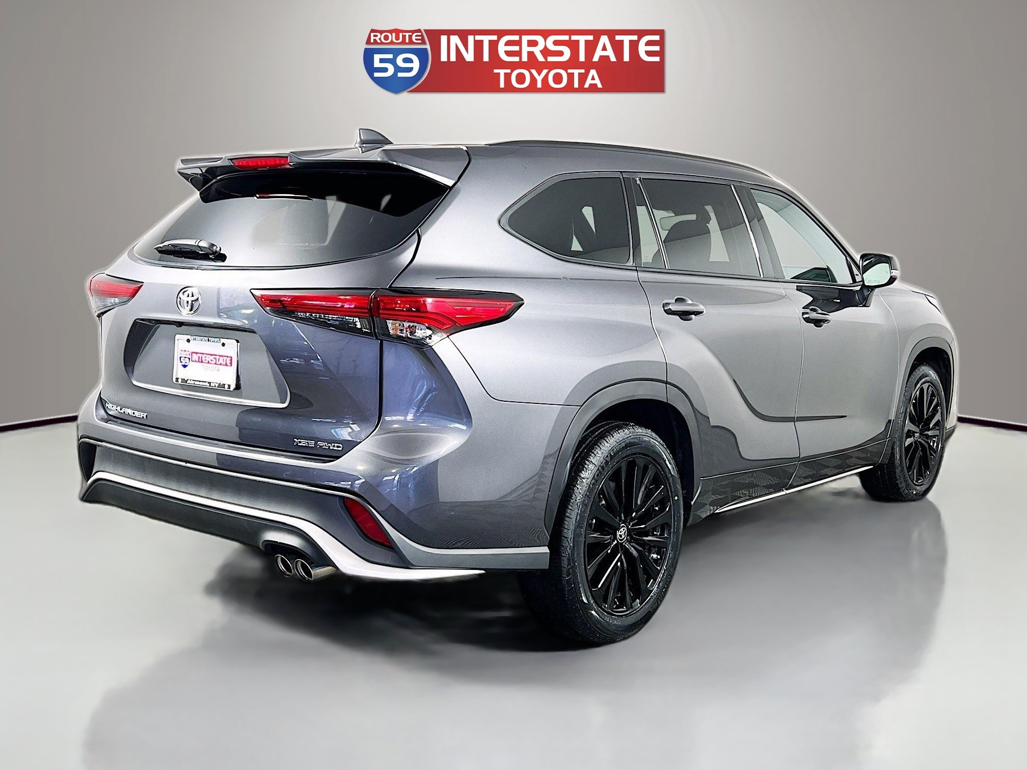 Used 2023 Toyota Highlander XSE AWD/4WD image 7