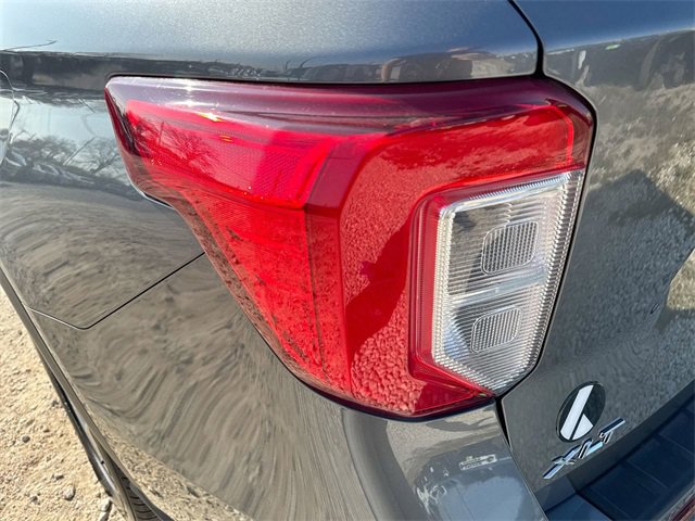 Certified 2022 Ford Explorer XLT w/ Equipment Group 202A image 37