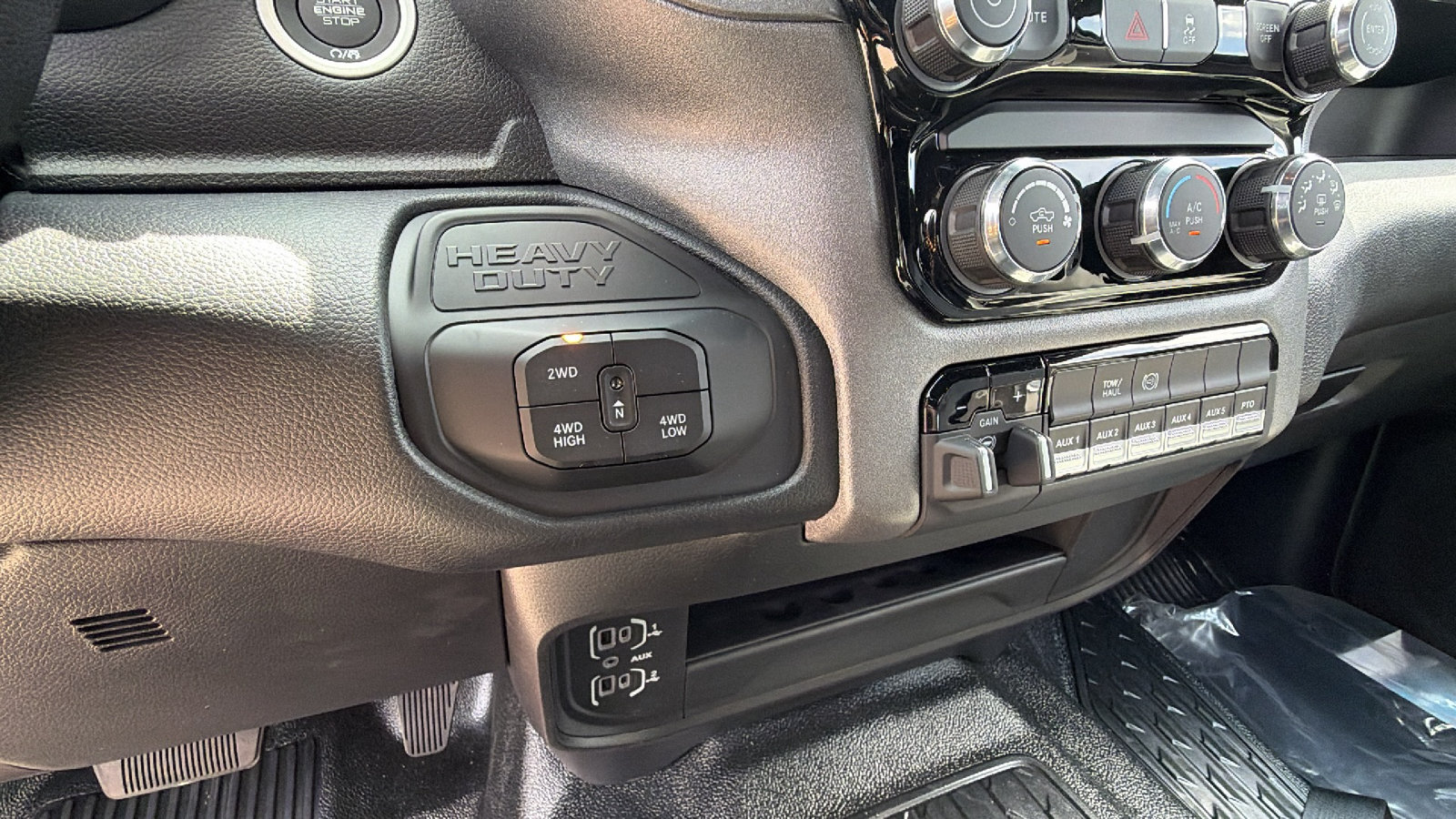 New 2026 RAM 5500 Tradesman w/ Chrome Appearance Group AWD/4WD image 27