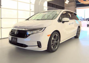 Used 2023 Honda Odyssey Elite image 7