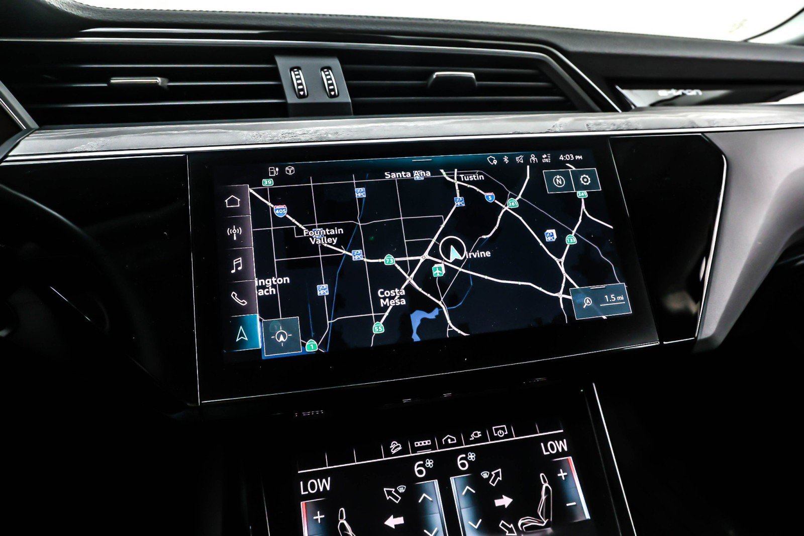 Used 2024 Audi Q8 e-tron Premium Plus image 20