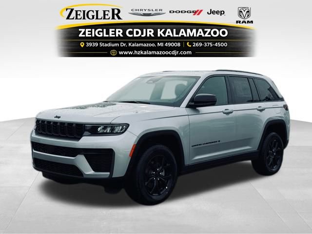 New 2026 Jeep Grand Cherokee Altitude image 1