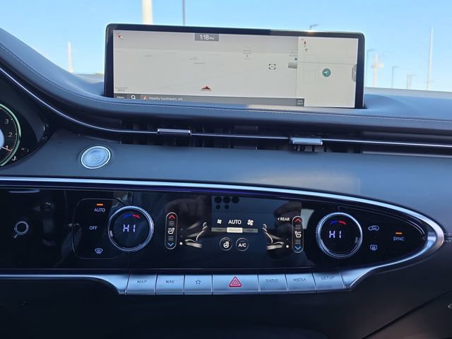 Used 2024 Genesis GV70 2.5T w/ Sport Prestige Package image 24