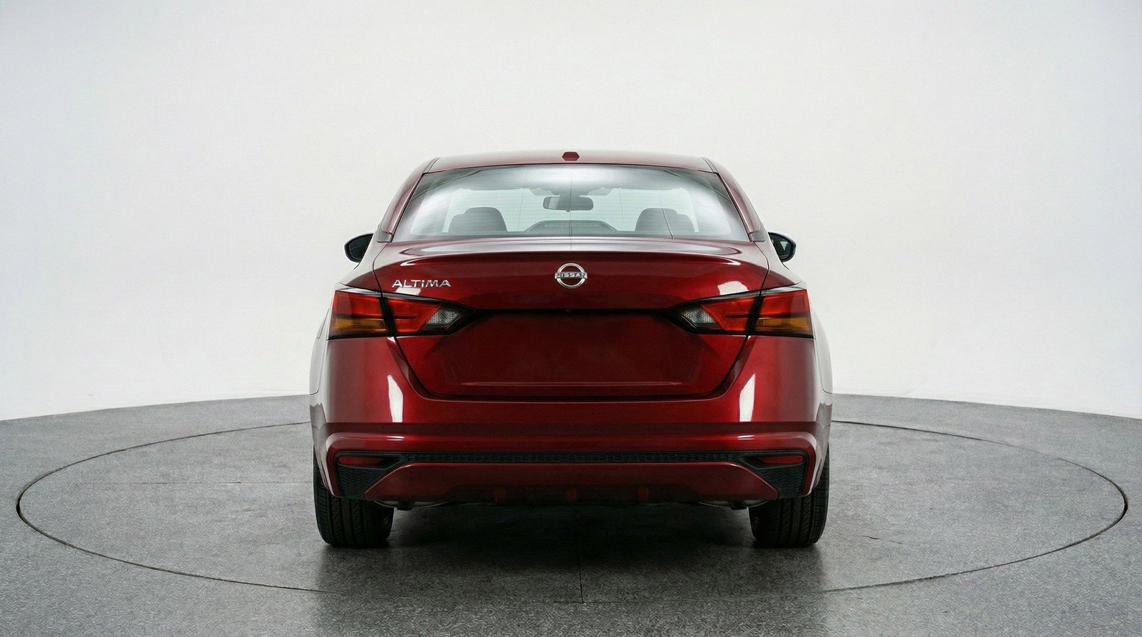 Used 2025 Nissan Altima 2.5 SV FWD image 7