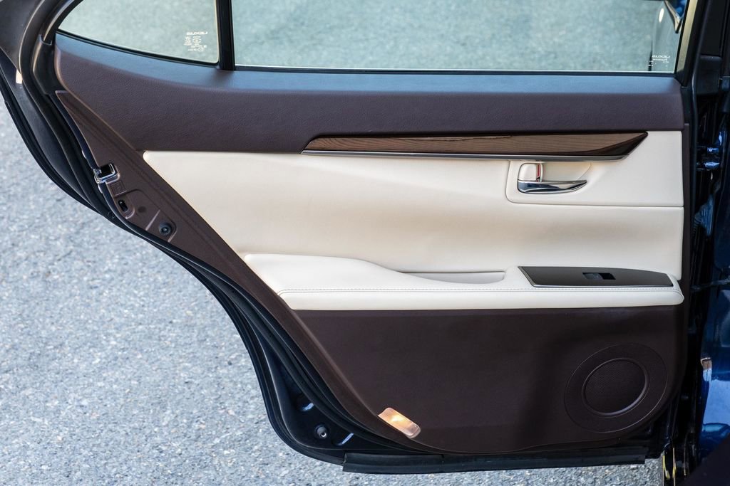 Used 2018 Lexus ES 350 w/ Navigation System Package FWD image 30