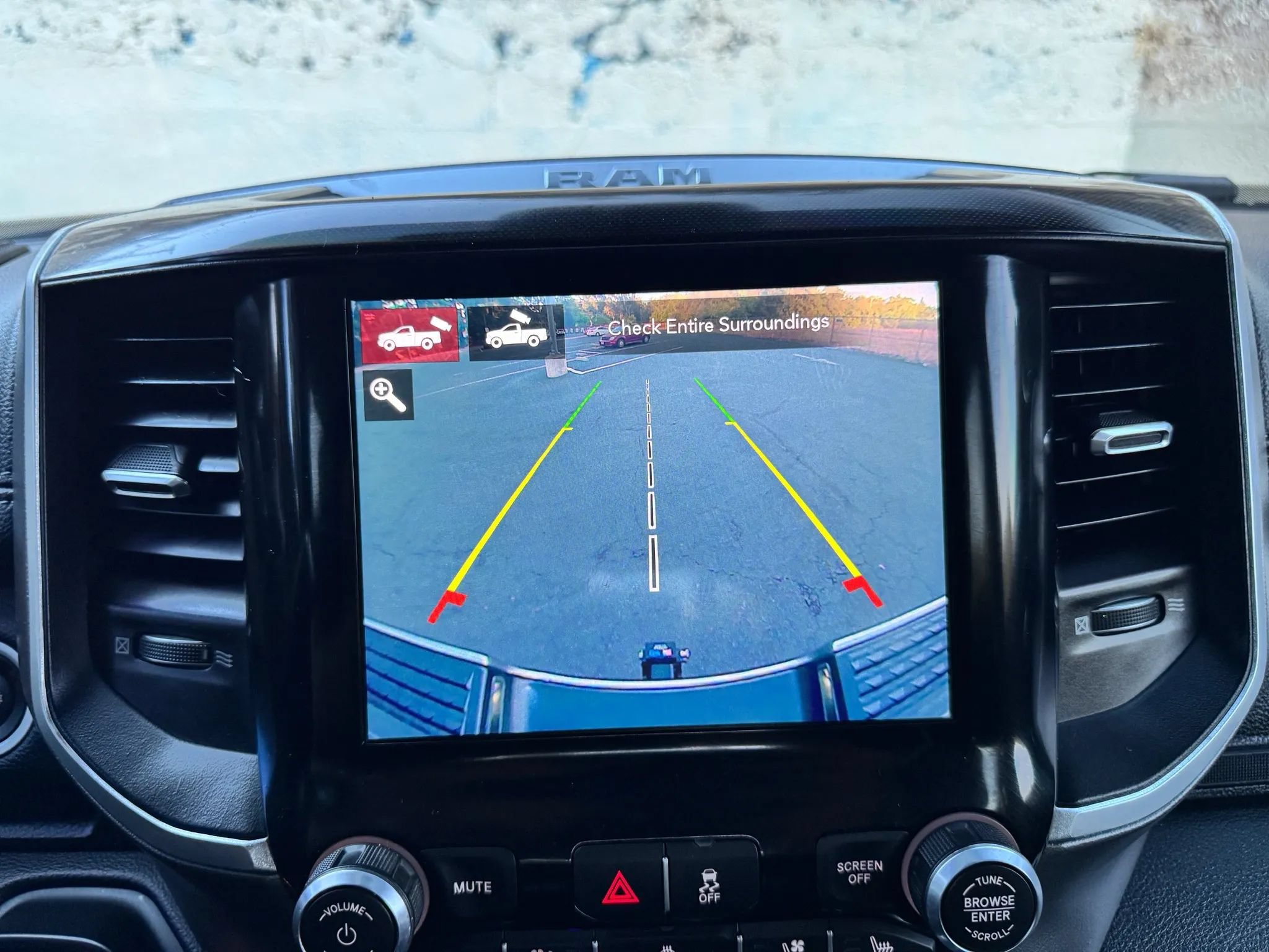 Used 2020 RAM 3500 Laramie AWD/4WD image 46