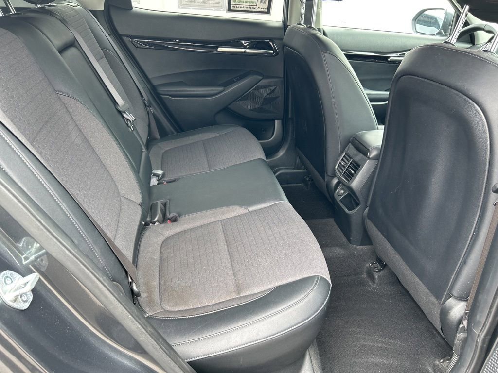 Used 2023 Kia Seltos S w/ Navigation Package AWD/4WD image 17