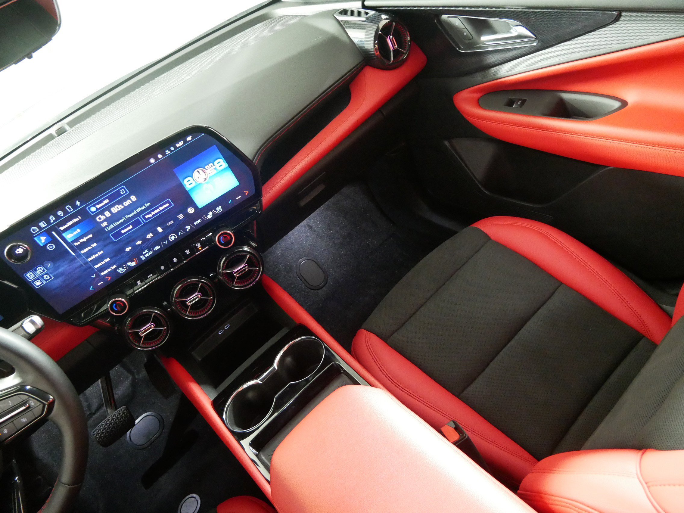 Certified 2024 Chevrolet Blazer EV RS image 11