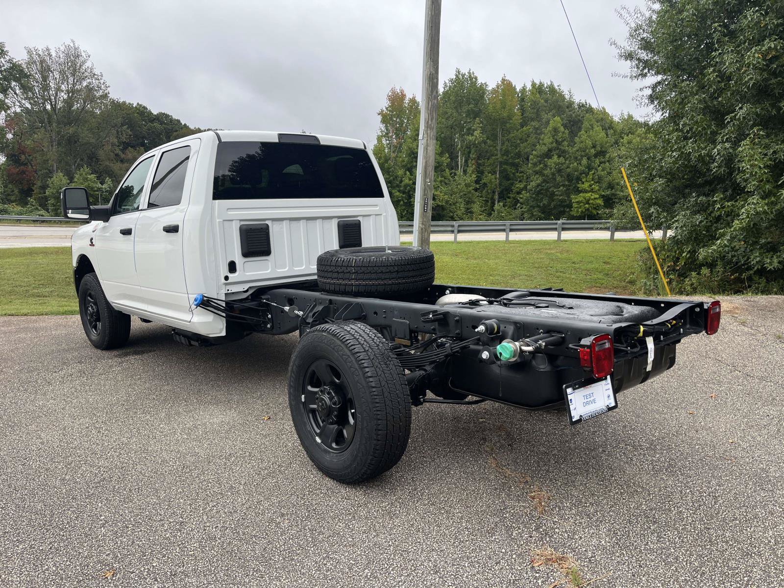 New 2027 RAM 3500 Tradesman AWD/4WD image 3
