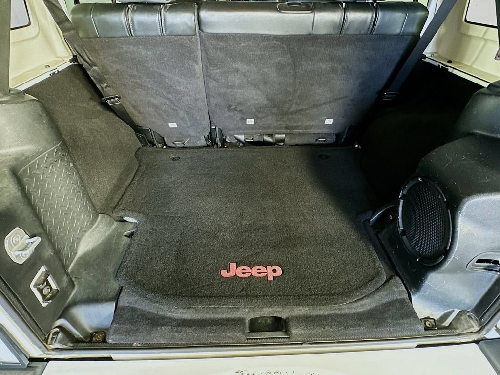 Used 2012 Jeep Wrangler Unlimited Sahara AWD/4WD image 29