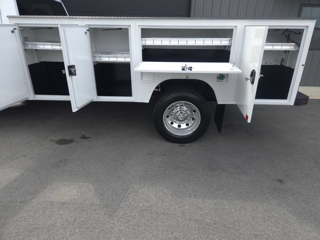 Used 2020 RAM 4500 SLT w/ Quick Order Package 2YG SLT AWD/4WD image 4