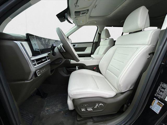 New 2025 Hyundai Santa Fe Calligraphy FWD image 4
