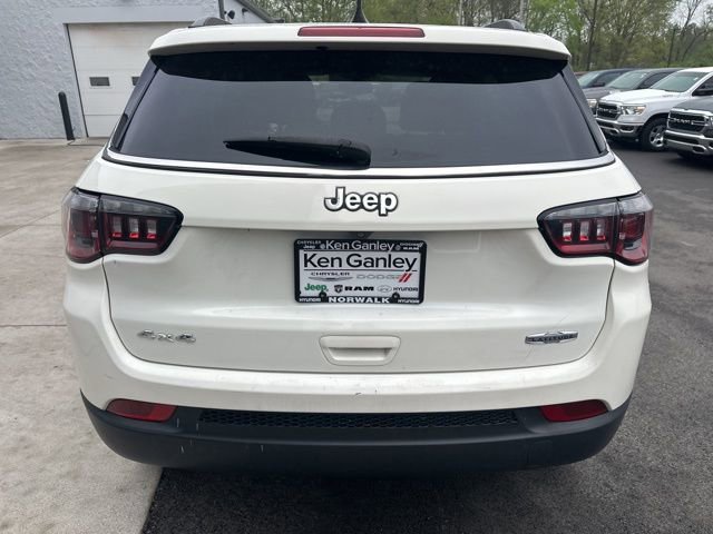 Used 2019 Jeep Compass Latitude w/ Popular Equipment Group AWD/4WD image 5