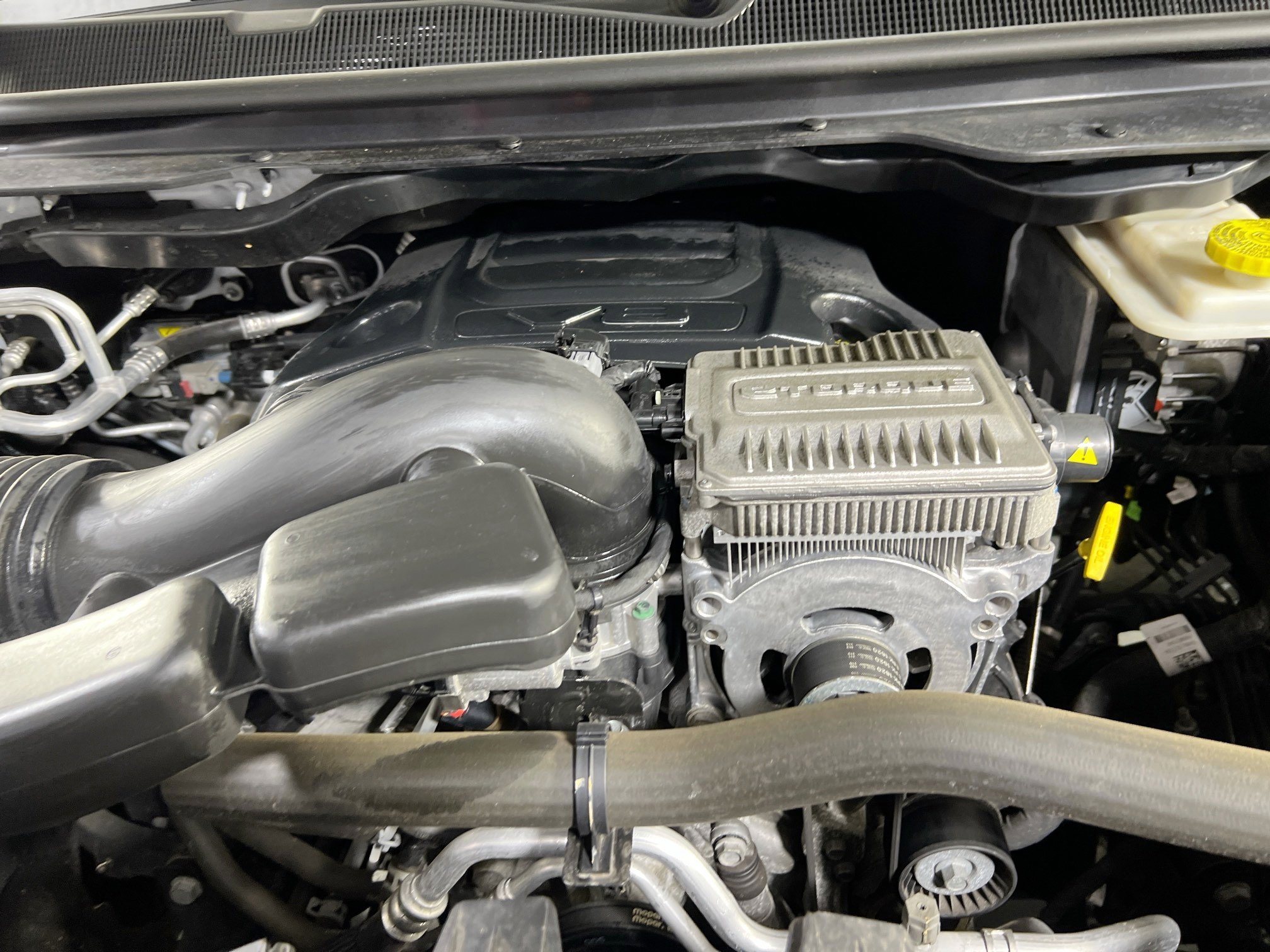 Used 2022 Jeep Wagoneer Series II AWD/4WD image 32