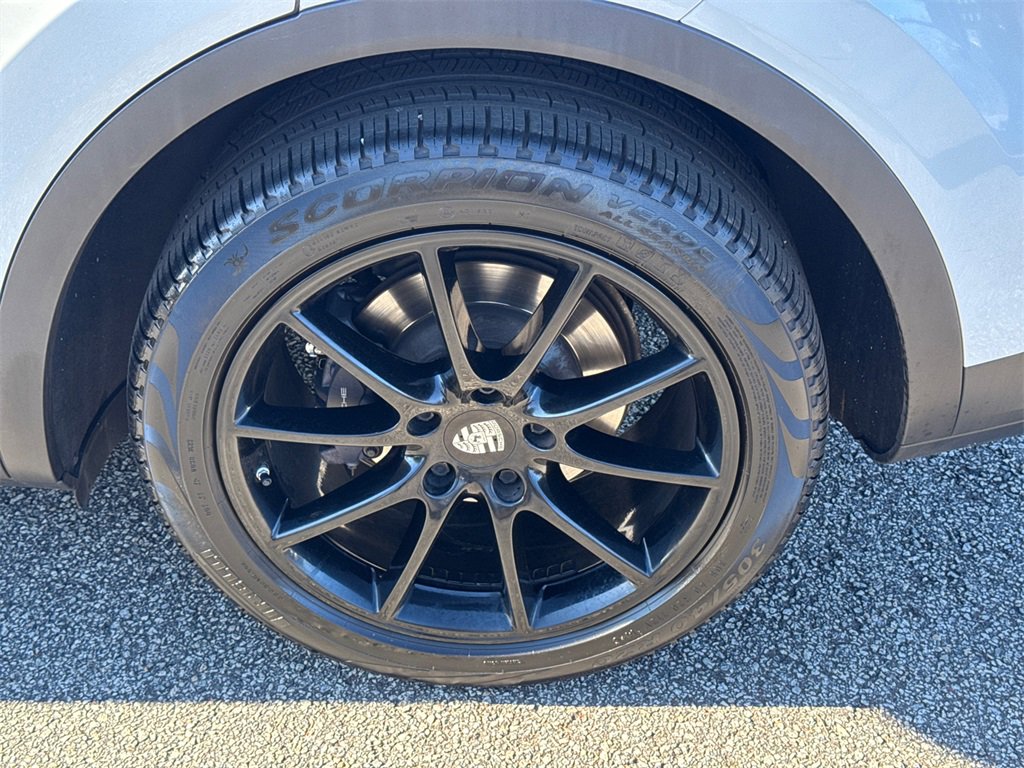 Used 2019 Porsche Cayenne image 19