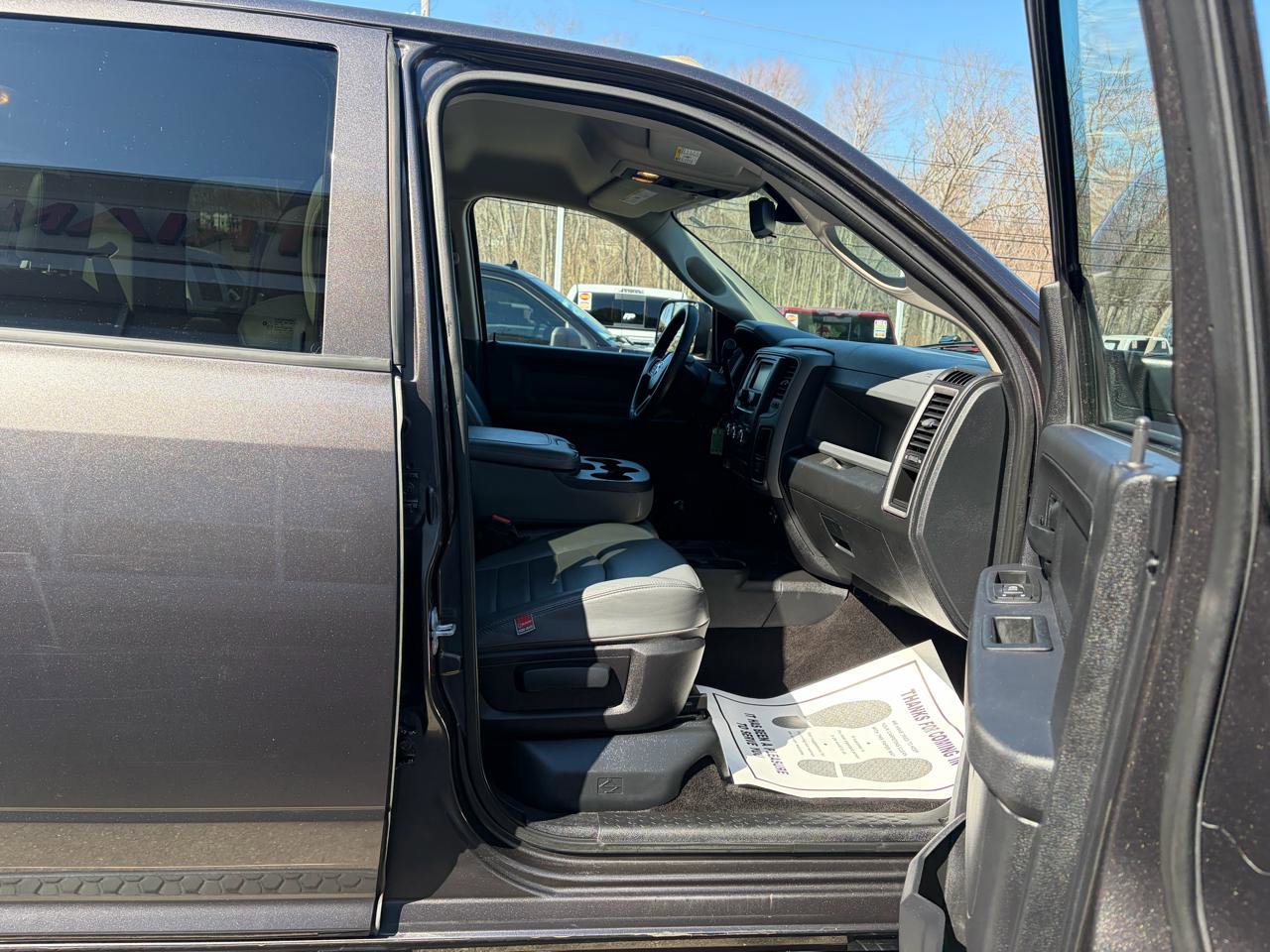 Used 2016 RAM 2500 Tradesman w/ Chrome Appearance Group image 45