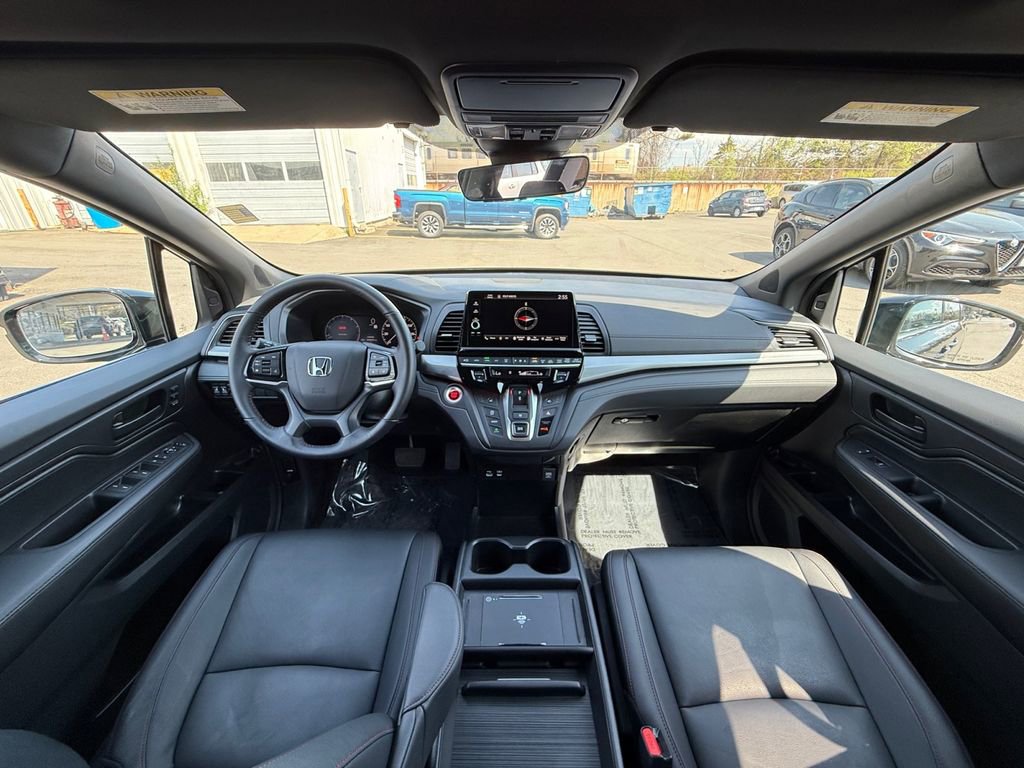 Used 2025 Honda Odyssey Sport-L image 22