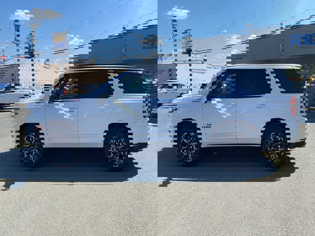 Used 2022 Chevrolet Tahoe Z71 w/ Z71 Off-Road Package image 8