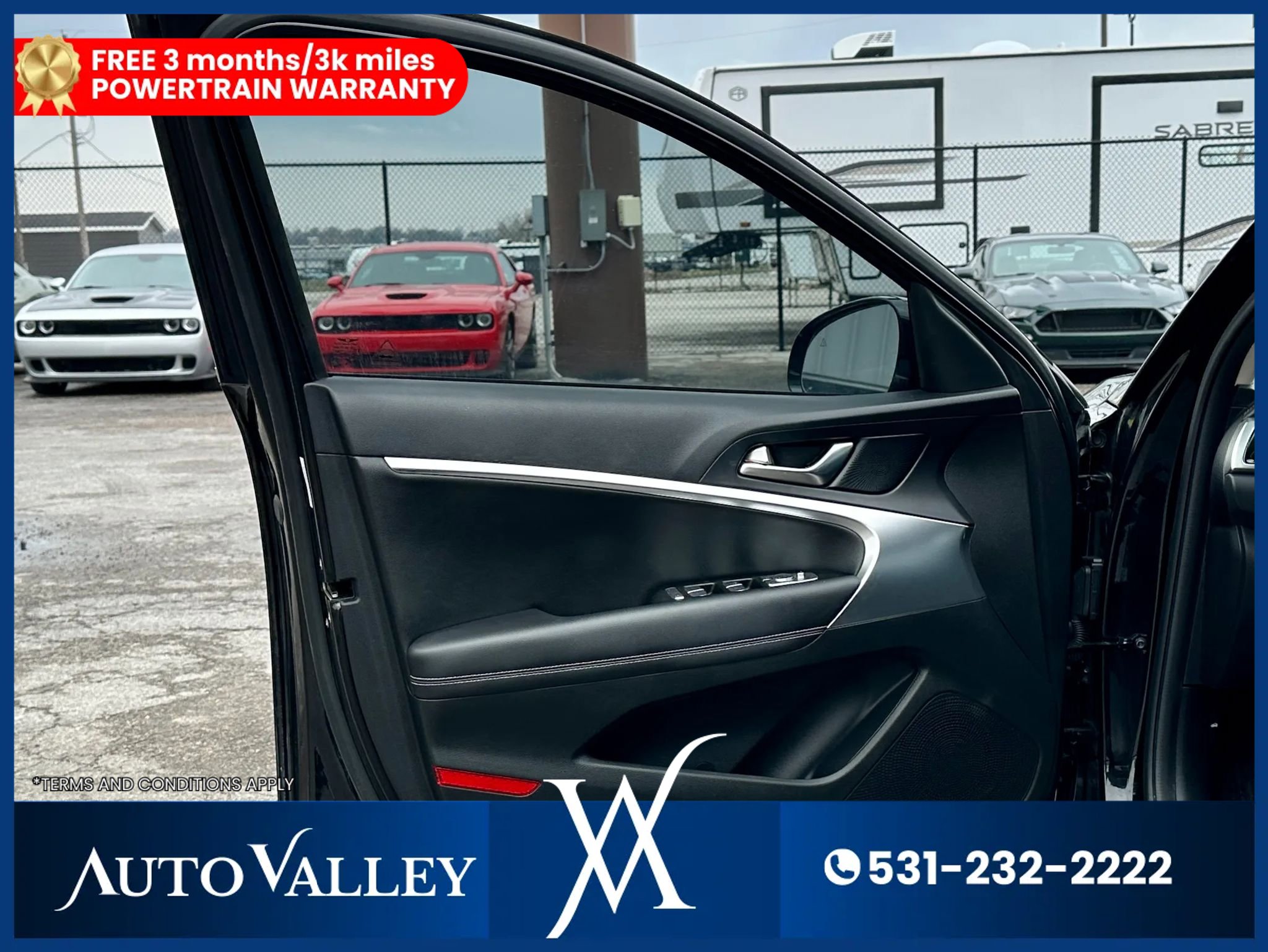 Used 2025 Genesis G70 2.5T RWD image 12